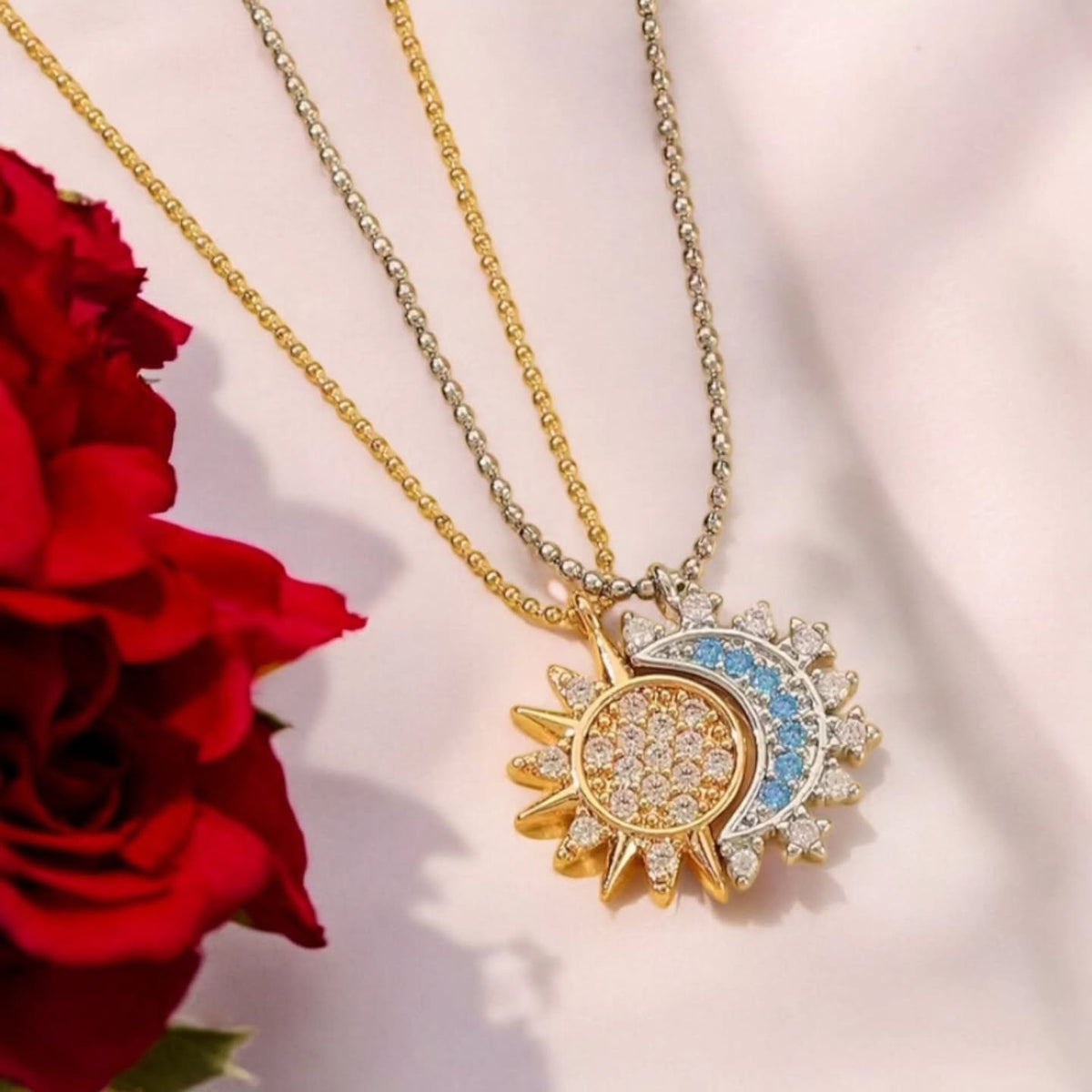 Collares sol y luna eclipse pareja FELDI